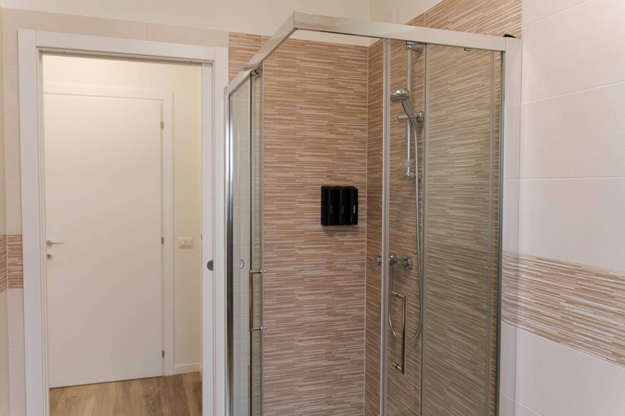 Comforthome Fiera Cornaredo Kültér fotó